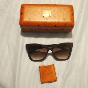 Mcm butterfly sunglasses